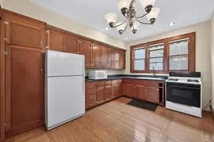 702 4th St E, Saint Paul, MN 55106 - Photo 7