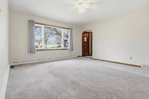 819 N Ramsey Ave, Litchfield, MN 55355 - Photo 13