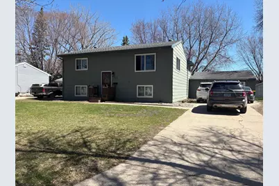 722 4th Street S, Wahpeton,  58075 - Photo 1