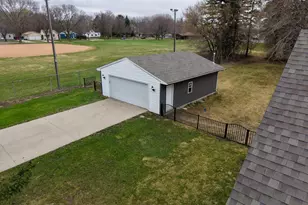 1016 Ella Ave NW, Willmar, MN 56201 - Photo 3