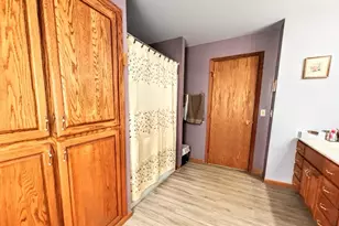 325 S Ash St, Crookston, MN 56716 - Photo 19