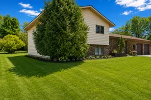 325 S Ash St, Crookston, MN 56716 - Photo 39