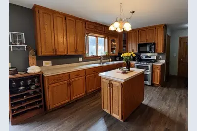 325 S Ash Street, Crookston, MN 56716 - Photo 7