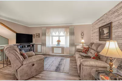 10253 101st Avenue N, Maple Grove, MN 55369 - Photo 3