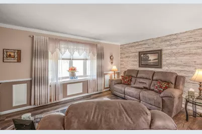 10253 101st Avenue N, Maple Grove, MN 55369 - Photo 5