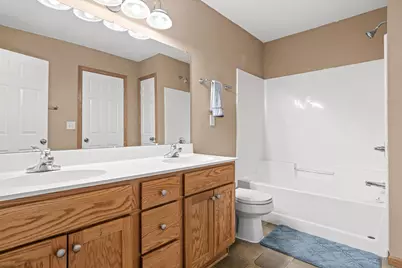 1005 Sibley Street, Hastings, MN 55033 - Photo 23