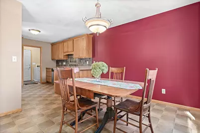 1005 Sibley Street, Hastings, MN 55033 - Photo 3