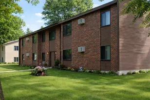761 S 9th St, Bird Island, MN 55310 - Photo 1