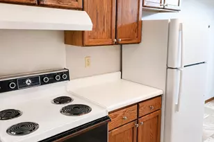 1421 Lake Ave NW, Willmar, MN 56201 - Photo 3