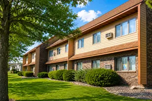 910 Hengen St, Fairmont, MN 56031 - Photo 11
