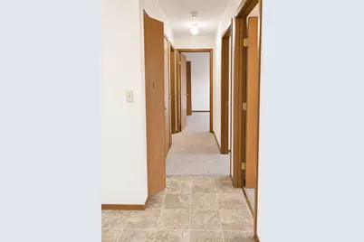 900 Hengen Street #202, Fairmont, MN 56031 - Photo 3