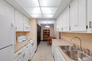 6400 York Ave S, Edina, MN 55435 - Photo 13