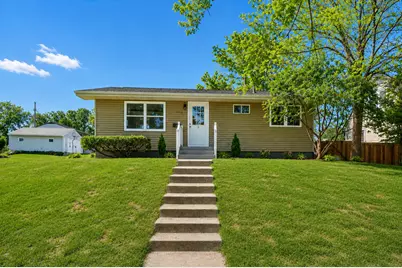 820 7th Avenue E, Shakopee, MN 55379 - Photo 1