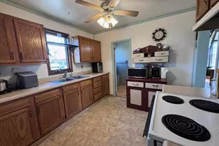 212 S 10th St, Virginia, MN 55792 - Photo 11