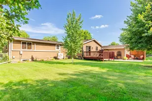 196 Hillcrest Ave, Spicer, MN 56288 - Photo 3
