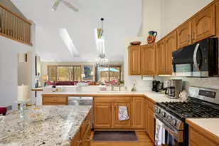 1104 Trenton Cir N, Plymouth, MN 55441 - Photo 7