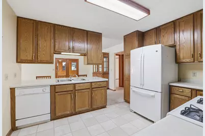 213 Foxborough Lane, Le Sueur, MN 56058 - Photo 17