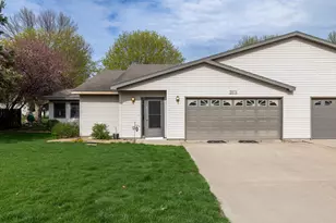 213 Foxborough Ln, Le Sueur, MN 56058 - Photo 1