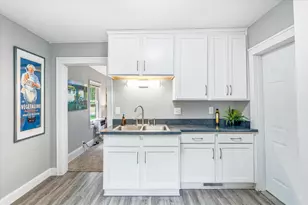 891 Benhill Rd, Saint Paul, MN 55105 - Photo 17