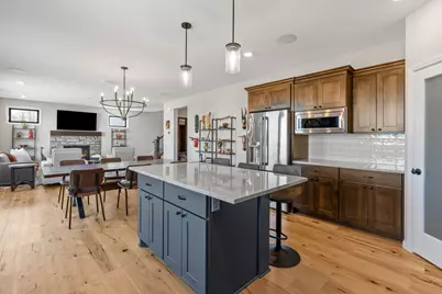4730 Maas Court, Minnetrista, MN 55375 - Photo 7