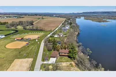 67354 166th Avenue, Wabasha, MN 55981 - Photo 1