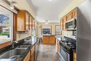 2905 Townview Ave NE, Saint Anthony, MN 55418 - Photo 5