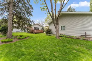 2905 Townview Ave NE, Saint Anthony, MN 55418 - Photo 33