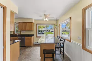 2905 Townview Ave NE, Saint Anthony, MN 55418 - Photo 9