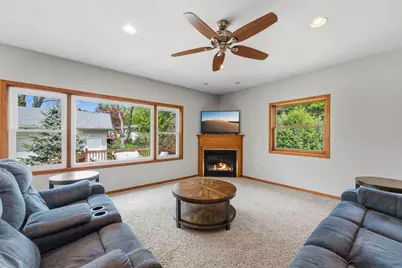 2905 Townview Avenue NE, Saint Anthony, MN 55418 - Photo 13