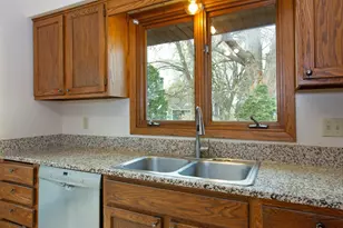 5986 Pheasant Dr, Shoreview, MN 55126 - Photo 9