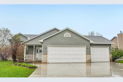 7877 18th Street N, Oakdale, MN 55128 - Photo 1