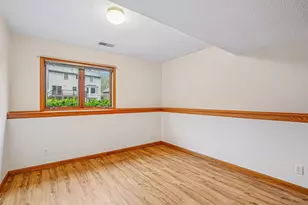7877 18th St N, Oakdale, MN 55128 - Photo 35