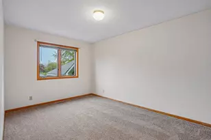 7877 18th St N, Oakdale, MN 55128 - Photo 23