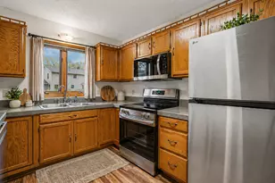 7877 18th St N, Oakdale, MN 55128 - Photo 19