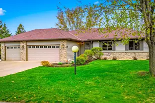 1230 Eagle Ridge Trail, Stillwater, MN 55082 - Photo 3