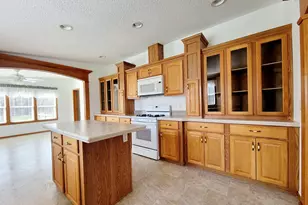 43295 Round Lake Dr, Ottertail, MN 56571 - Photo 5