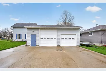 240 Main Street W, Elgin, MN 55932 - Photo 5
