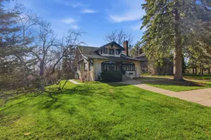 721 N 3rd St, Brainerd, MN 56401 - Photo 1