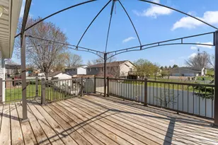 496 Braeburn Dr, Shakopee, MN 55379 - Photo 33
