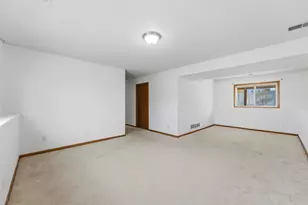 496 Braeburn Dr, Shakopee, MN 55379 - Photo 19