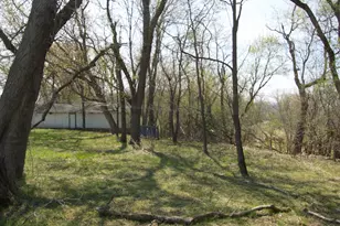 621 Lyman Blvd, Chaska, MN 55318 - Photo 3