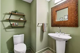154 Babcock Ln, Wayzata, MN 55391 - Photo 55