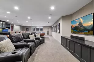 154 Babcock Ln, Wayzata, MN 55391 - Photo 57