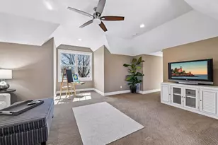 154 Babcock Ln, Wayzata, MN 55391 - Photo 63