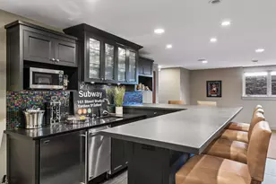 154 Babcock Ln, Wayzata, MN 55391 - Photo 57