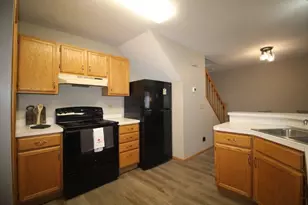 8426 Copperfield Way, Inver Grove Heights, MN 55076 - Photo 7
