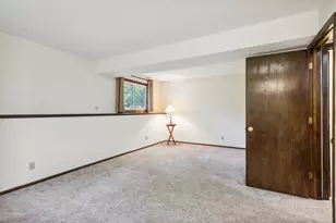 1529 Greenwood Ct N, Eagan, MN 55122 - Photo 31