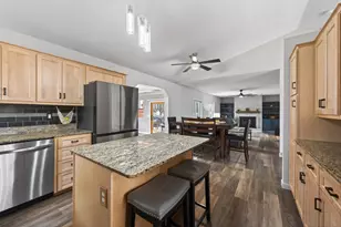 1244 Granada Cir N, Oakdale, MN 55128 - Photo 7