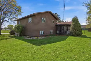 1106 Pierce Ave, Wabasha, MN 55981 - Photo 3