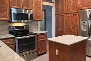 17703 Landmark Ct, Lakeville, MN 55044 - Photo 7